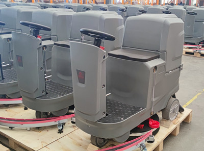 駕駛式洗地機 駕駛式洗地機